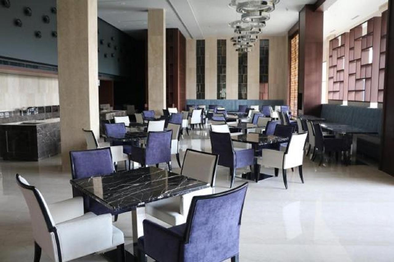 Kiranshree Grand Hotel Guwahati Exterior photo